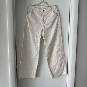 H&M distressed cream jeans 
Size US 6/ EUR 38